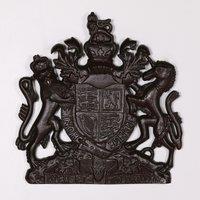 Glasstone Rustic Iron Style 37cm Cast Metal Coat of Arms in Dark Brown