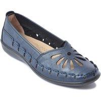 Chums Women's Slip On Shoe with Cut Out Design & Cushioned Insole in Navy | Size: 3
