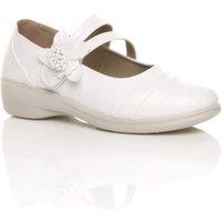 AJVANI Women's Low Heel Flat Comfort Mary Janes in White | Size: 3