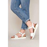 Moshulu Women's 'Philly' Cushioned Slingback City Sandals in White | Size: 6.5