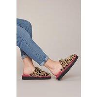 Moshulu Women's 'Snow Leopard' Animal Print Mule Slippers in Fuchsia | Size: 5