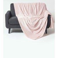 Homescapes Mora Faux Fur Velvet Throw in Pink | Size: 200 cm x 230 cm
