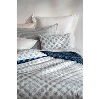 Soak&Sleep Reversible Floral Print Bedspread in Dark Blue | Size: Single
