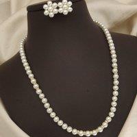 The Colourful Aura Women's White Round Pearl Bridesmaid Statement Necklace & Earring Set