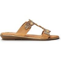 b.soleful Women's 'Lyrah' Porvair Sandals in Beige | Size: 7