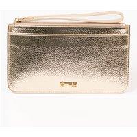 Etre Women's Tate Passport Holder Clutch Wallet - Gold, Pebbled Faux Leather in Gold