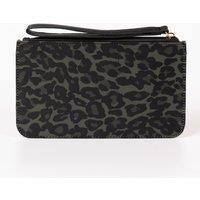 Etre Women's Tate Passport Holder Clutch Wallet - Khaki Leopard Print, Nylon