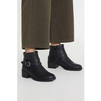 Good For the Sole Women's : Marsha Comfort Low Heel Ankle Boots in Black | Size: 3