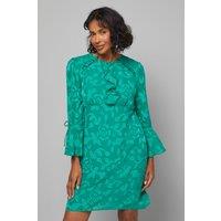 Wallis Women's Floral Jacquard Ruffle Shift Dress in Green | Size: 16