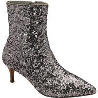 Ravel Women's 'Currans' Kitten Heel Ankle Boots in Silver | Size: 6