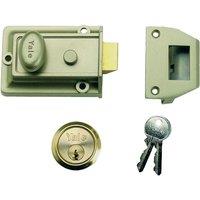Yale Traditional Nightlatch in Gold