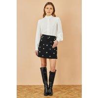 Yumi Women's Black Flower Embroidered Cord Mini Skirt | Size: 12