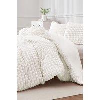 Ezysleep Super Soft Luxury Faux Fur Box Duvet in Cream | Size: Double