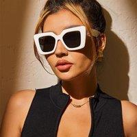 Lemon Daisy Accessories Women's The Soleia 50 Sunglasses in White