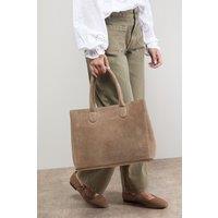 Oasis Women's Claudia Suede Tote Bag With Pocket in Taupe
