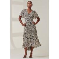 Jolie Moi Women's Chelsea Pleated Chiffon Dip Hem Maxi Dre in Black | Size: 18