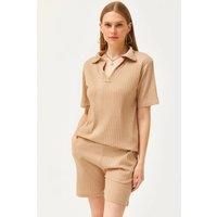 HOXTON GAL Women's Regular Fit Ribbed 2-Piece Set with Polo Top & Pocket Shorts in Stone | Size: Medium