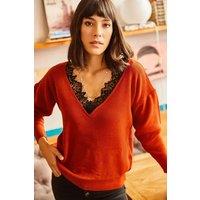 HOXTON GAL Women's Slim Fit Lace-Collar Knit Blouse in Terracotta