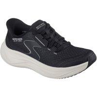 Skechers Women's Skech Cloud Plush Horizon Trainers in Black | Size: 6