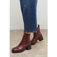 Oasis Women's Barbara Leather Chunky High Heeled Chelsea Boots in Tan | Size: 4