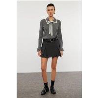 HOXTON GAL Women's Knit Sweater with Contrast Collar & Front Ribbon Bow Tie Detail in Dark Grey | Size: Small