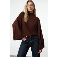 HOXTON GAL Women's Oversized Knit Sweater with Flared Sleeves in Brown | Size: Large