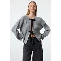 WOVCOR Women's Cropped Reversible Knit Sweater with Bow Tie Detail in Grey | Size: Small