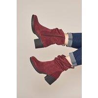 Moshulu Women's 'Taylor 3' Heeled Suede Ankle Boots in Dark Red | Size: 4