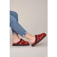 Moshulu Women's 'Carrie' Fluffy Mule Slippers in Red | Size: 5