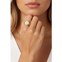 MUCHV Women's Big Signet Ring With White Daisy Flower in Gold | Size: O