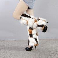 PEACH ACCESSORIES Women's Mixed Bold & Cosy Faux Fur Leg Warmers in Brown