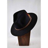 JTAPHRIQUE Men's Classic Feather Trim Fedora Hat in Black | Size: Medium