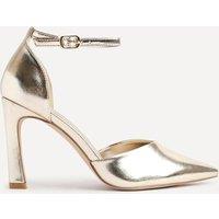 Linzi Women's Moira Gold Faux Leather V Cut Court Heel | Size: 6-Standard Fit