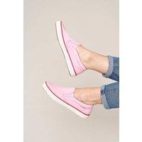 Moshulu Women's 'Dundee' Slip-on Pumps in Baby Pink | Size: 7