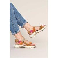 Moshulu Women's 'Wembury' Suede Adventure Sandals in Tan | Size: 6