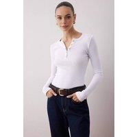 WOVCOR Women's Crew Neck Fitted Knit Blouse with Button Detail in White | Size: Large