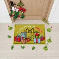 Garden Greatness Grinch Here For The Presents Doormat in Green | Size: 1 Pack