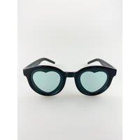 SVNX Round Frame Sunglasses with Heart Lenses in Black