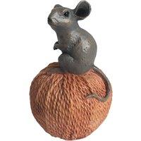Animal Crackers Cute Mouse On Ball Of String Home Or Garden Decoration