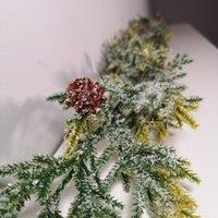 Samuel Alexander 160cm Artificial Green Spruce Frosted Christmas Garland with Pinecones