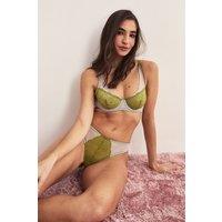 NastyGal Women's Lace Contrast Mesh Panelled Underwire Lingerie Set in Green | Size: Medium