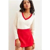 HOXTON GAL Women's V-Neck Ribbed Stretch Blouse with Contrast Neck Detail in White | Size: S/M