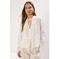 HOXTON GAL Women's Cotton Textured Shirt With Lace Sleeve Detail Regular Fit in White | Size: 10