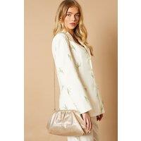 Oasis Women's Liora Faux Leather Ruched Large Clutch Bag in Gold