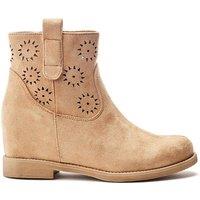 b.soleful Women's 'Galadriel' Alcantara Ankle Boots in Camel | Size: 3
