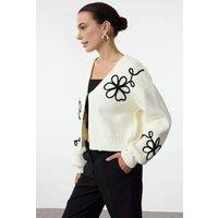 WOVCOR Women's V-Neck Knit Cardigan With Embroidery Detail in Ecru | Size: Small