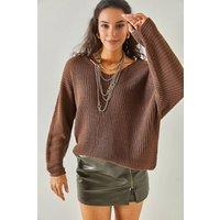 HOXTON GAL Women's V-Neck Fisherman Rib Knit Jumper in Brown | Size: Medium