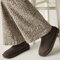 Regatta Risley Short Waterproof Boots in Chocolate | Size: Infant 8