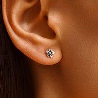 Orsa May Women's Sterling Silver Flower Petal Stud Earrings
