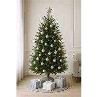 Clifton Premier Norway Spruce Christmas Tree - Fresh Cut - 1.25m - 1.5m (4 - 5ft) in Green